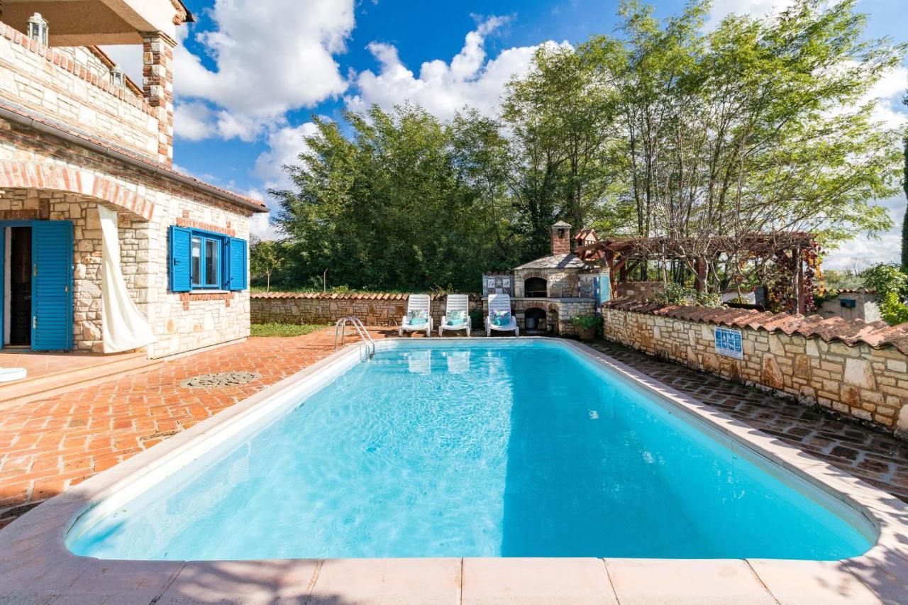 Villa-Johanna Kaštelir Dış mekan fotoğraf
